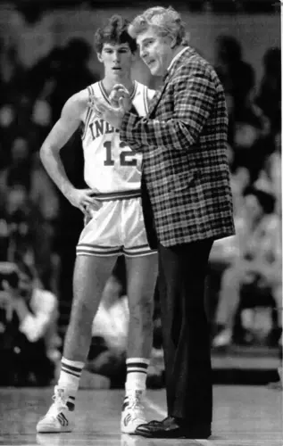 Bobby-Knight-19401025-20231101IndianaCoachOnTheCourt