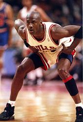 Michael Jordan-19630217ChicagoBullsDefensive stance170x250